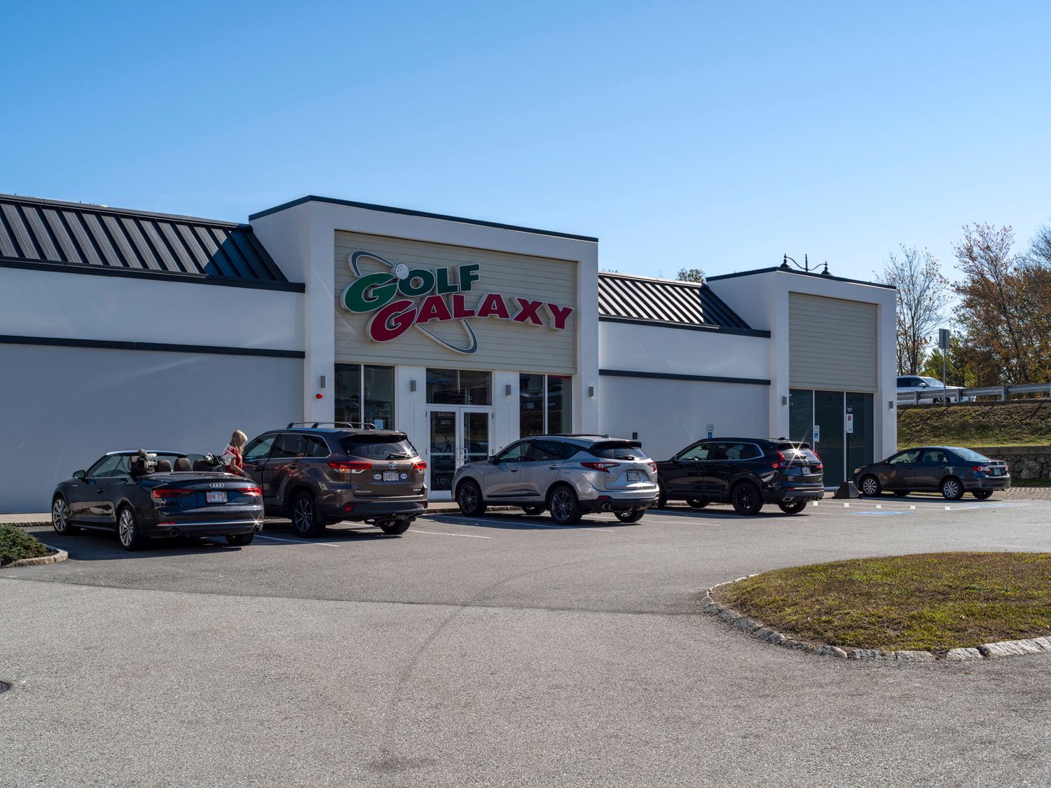 Parking lot at Golf Galaxy