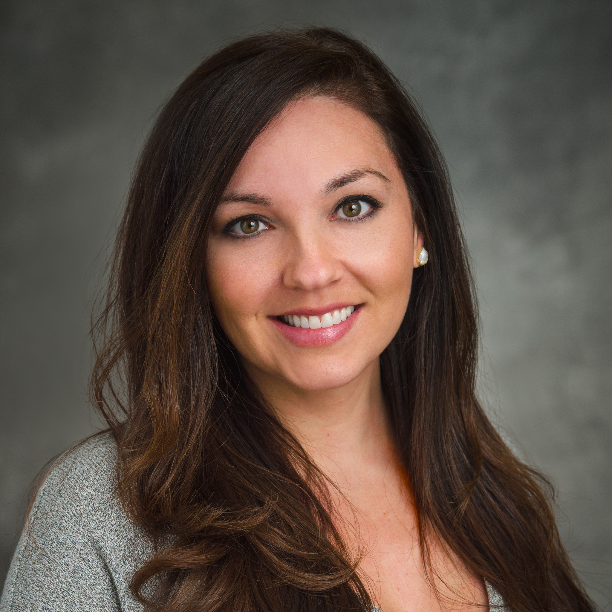 Claire Howe, headshot.