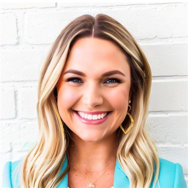 Gabby Williams, headshot.