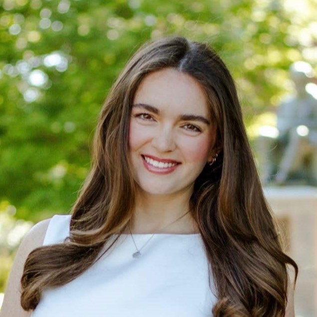 Hannah Bowen, headshot.