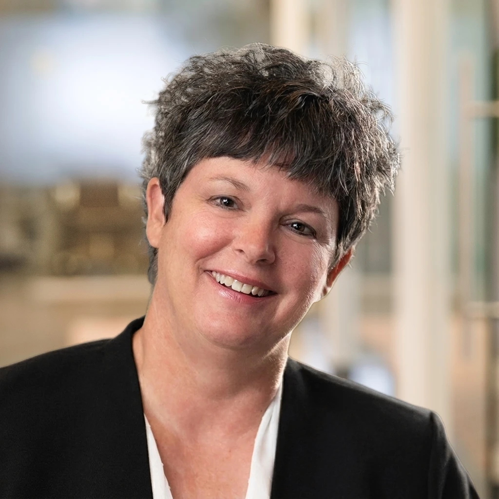 Karen Lanham, headshot.